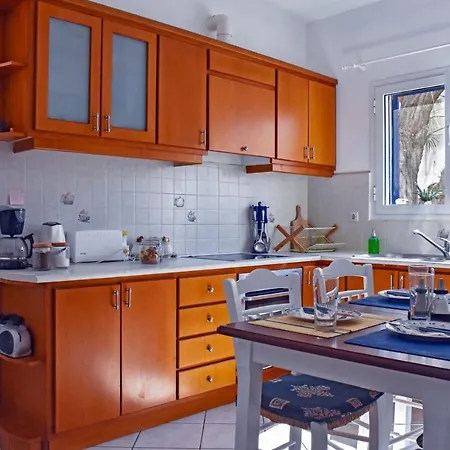 Small Traditiional Home Near The Shops And Restaurants In Korissia, Kea Ioulis Exterior foto